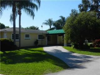 9800 121st St, Miami, FL 33176-4924