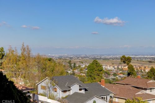 2146 Toscanini Dr, Rancho Palos Verdes CA  90275-1420 exterior