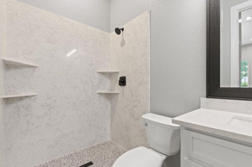 126 Mylnar Ave, Manteca CA  95336-4908 exterior