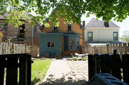 5621 Jackson St, Pittsburgh PA  15206-1521 exterior