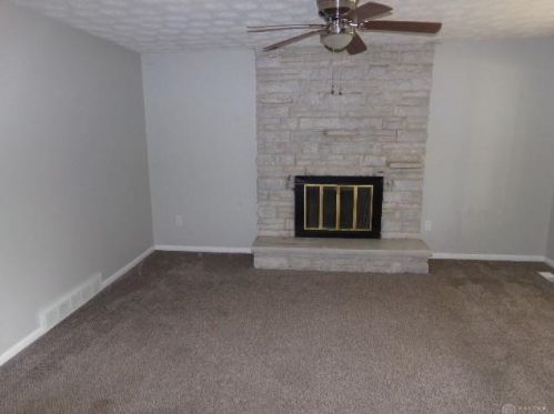 1034 Heathwood Dr, Englewood OH  45322-2429 exterior