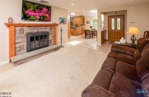 30 Ridge Rd, West Milford Lakes NJ  07480-2908 exterior