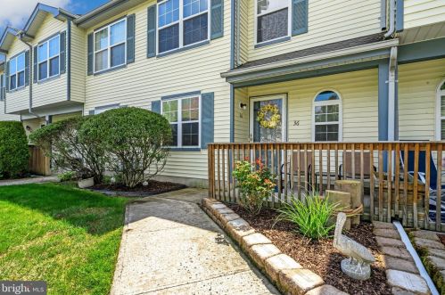 36 Quail Run, Berkeley Township NJ  08721-1300 exterior
