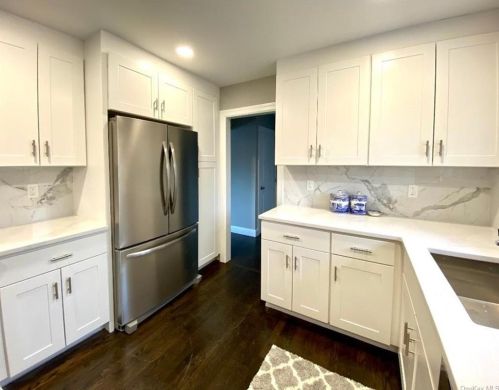 109 Chelsea Rd, New Hamburg NY  12590-5475 exterior