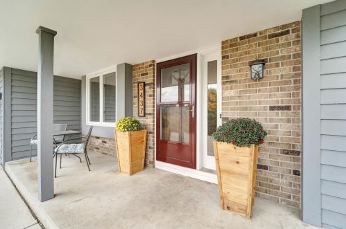 3437 Birnamwood Dr, Slinger, WI 53086-9787