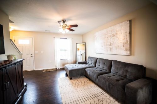 1655 Tunis Dr, New Haven OH  45030-2835 exterior