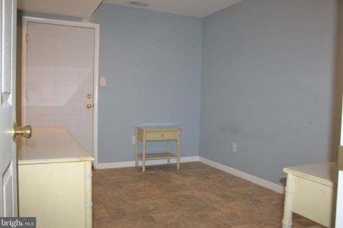 7 Dogwood Dr, Trenton NJ  08648-3205 exterior