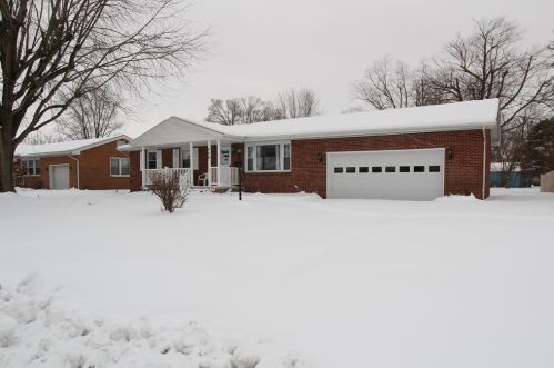 309 Buckeye Rd, Washington Ch, OH 43160-2335