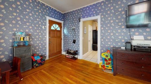 620 Main St, Woonsocket RI  02895-1155 exterior