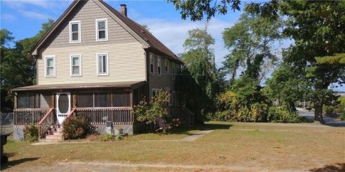 925 Cedar Swamp Rd, Warwick, RI 02889-8258