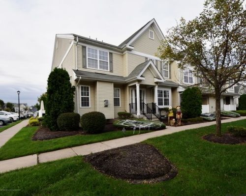 307 Brookfield Dr, Jackson Twp, NJ 08527-3882