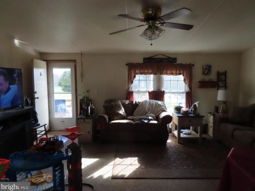 6053 Hager Rd, Upton PA  17225-9006 exterior