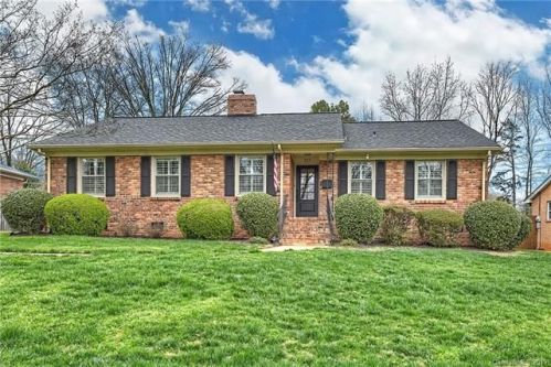 537 Cooper Dr, Charlotte, NC 28210-2837