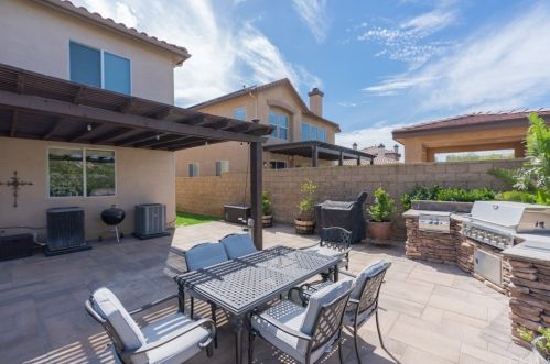 2523 Skytop Ct, Orange CA  92867-6492 exterior