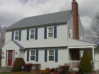 380 Chase Pkwy, Waterbury CT  06708-3342 exterior