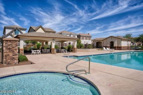 542 Citrus Ln, Gilbert, AZ 85234-7830