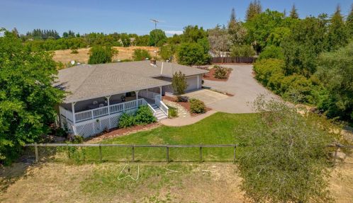 6112 Laird Rd, Loomis, CA 95650-9448