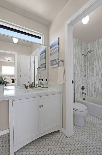 549 Acacia Ave, San Bruno CA  94066-4221 exterior