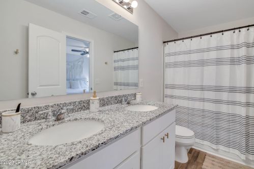 23 Island Breeze Ln, Beaufort SC  29907-1679 exterior