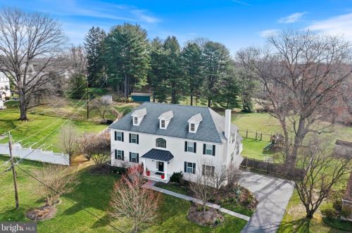 3402 Lewis Rd, Newtown Square, PA 19073-3405