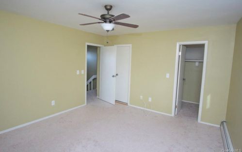 24 Franklin Pl, Washingtonville NY  10992-1356 exterior