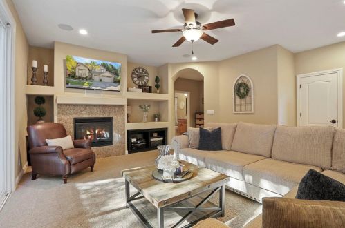 1238 River Pointe Dr, Lodi CA  95240-0564 exterior