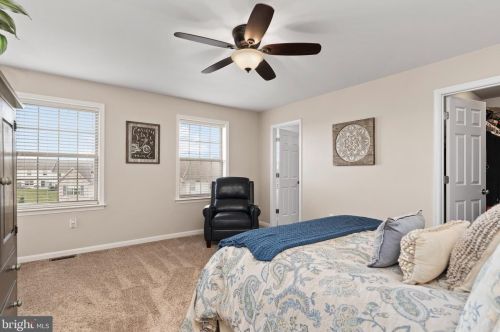 262 Melbourne Ln, Navy Sup Dpt PA  17055-6674 exterior