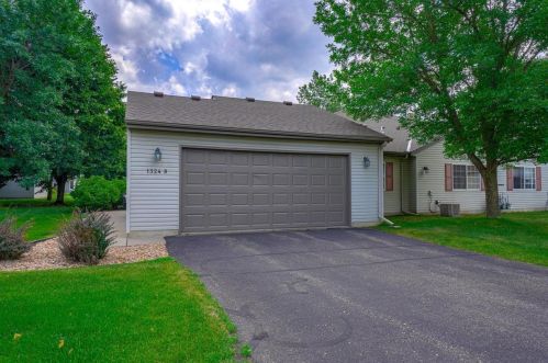 1324 Carriage Dr, Hudson WI  54016-7243 exterior