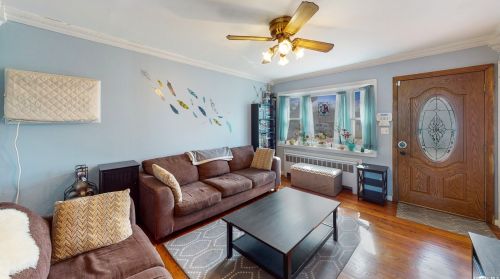 1340 7th St, Babylon NY  11704-4250 exterior