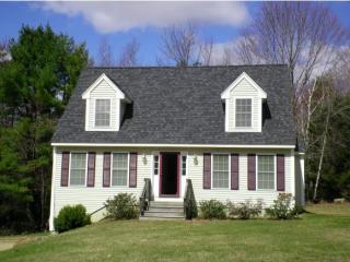 79 Prescott Rd, Pittsfield NH  03263-3910 exterior