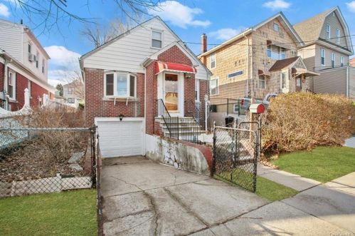927 Hollywood Ave, Bronx, NY 10465-2117