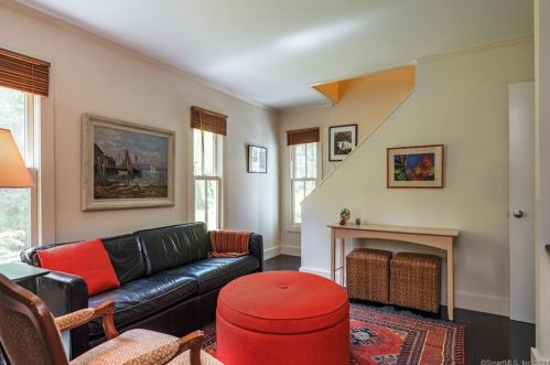 80 Ingham Hill Rd, Essex CT  06426-1507 exterior