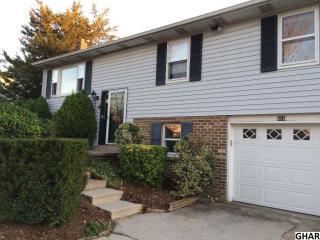 5083 Carrollton Dr, Harrisburg, PA 17112-9570