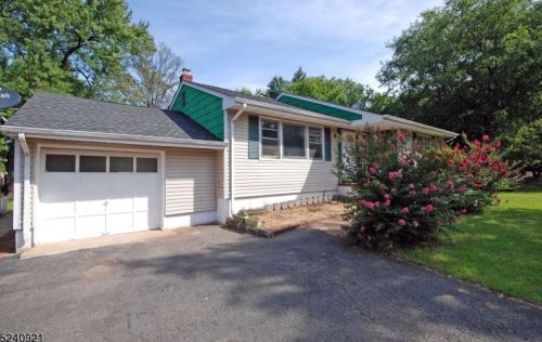 1508 New Durham Rd, South Plainfield, NJ 07080-2316