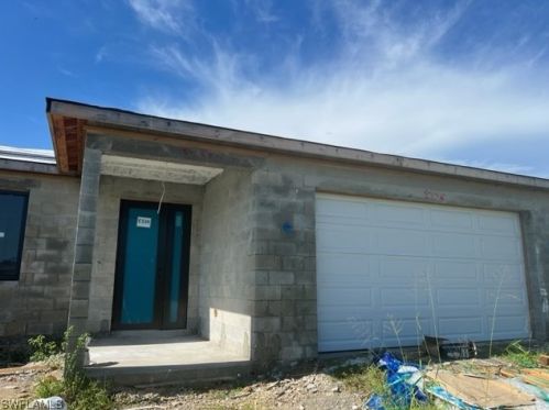 2715 69th St, Lehigh Acres, FL