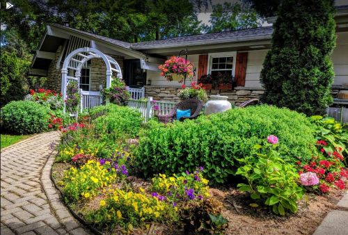149 Woodridge Rd, West Bend, WI 53095-5029