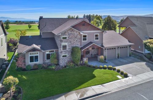 2201 88th Ave, Yakima, WA 98903-9640