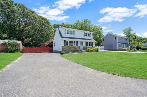 144 Dawn Dr, South Setauket, NY 11720-2230