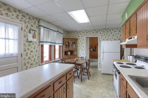 101 Rosanna St, Hummelstown PA  17036-1519 exterior