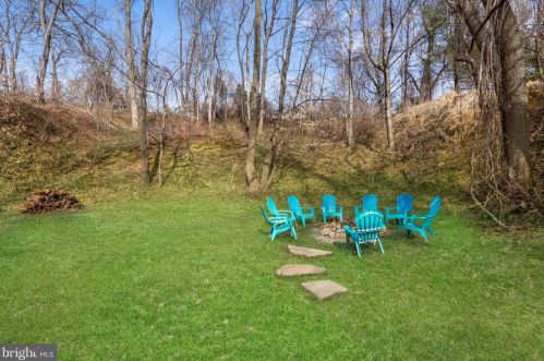 727 Baltimore Pike, Kennett Sq PA  19348-2405 exterior