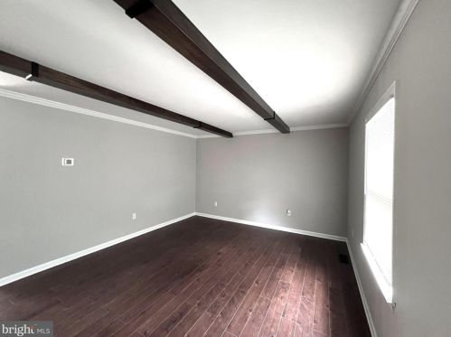 585 Artis Dr, Dover DE  19904-5626 exterior