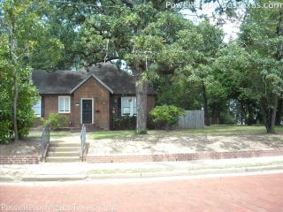 215 Vine Ave, Tyler TX  75702-7143 exterior