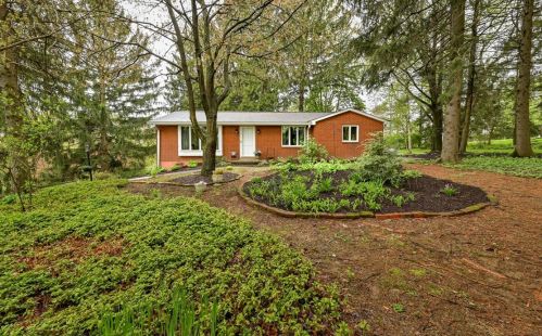 2567 Aldon Dr, Sewickley PA  15143-8612 exterior