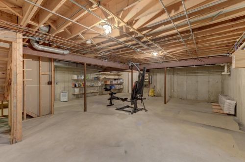 8601 Fair Oaks Ln, Dyer IN  46373-9395 exterior