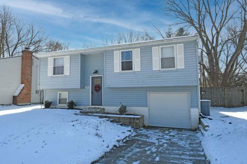 1405 Wade Rd, Milford, OH 45150-2506