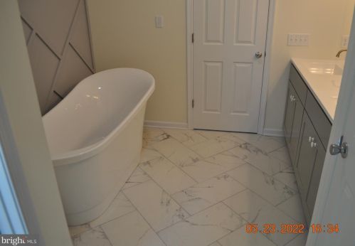 5745 Milford Harrington Hwy, Harrington DE  19952-2335 exterior