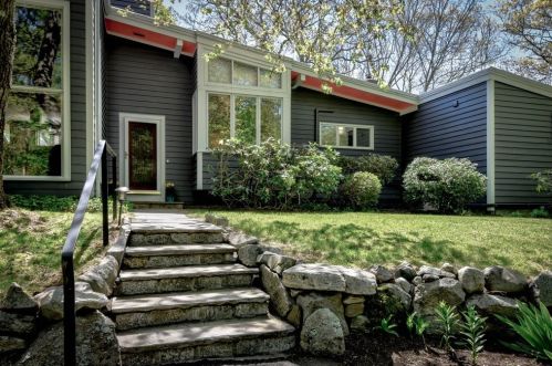 30 Meadowbrook Rd, Dover, MA 02030-2044