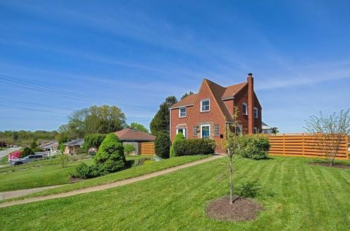 2039 Outlook Dr, Verona, PA 15147-1912