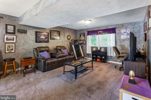 65 Woodland Dr, Shrewsbury PA  17361-1233 exterior