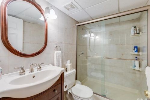 74 Stonehurst Ln, Huntington Station NY 11746-7935 exterior